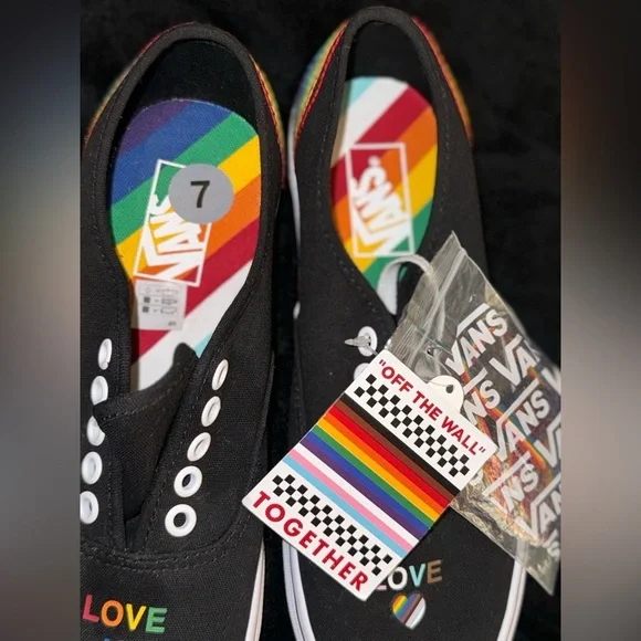 Vans Pride Collection New Love is Love Shoes Men Rainbow Black! Unisex - Picture 12 of 15
